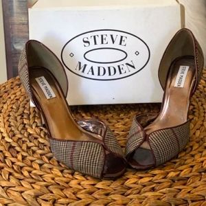 Steve Madden Peekapoo Peeptoe Heel